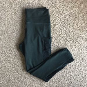 FABLETICS Mid-Rise Crop Leggings